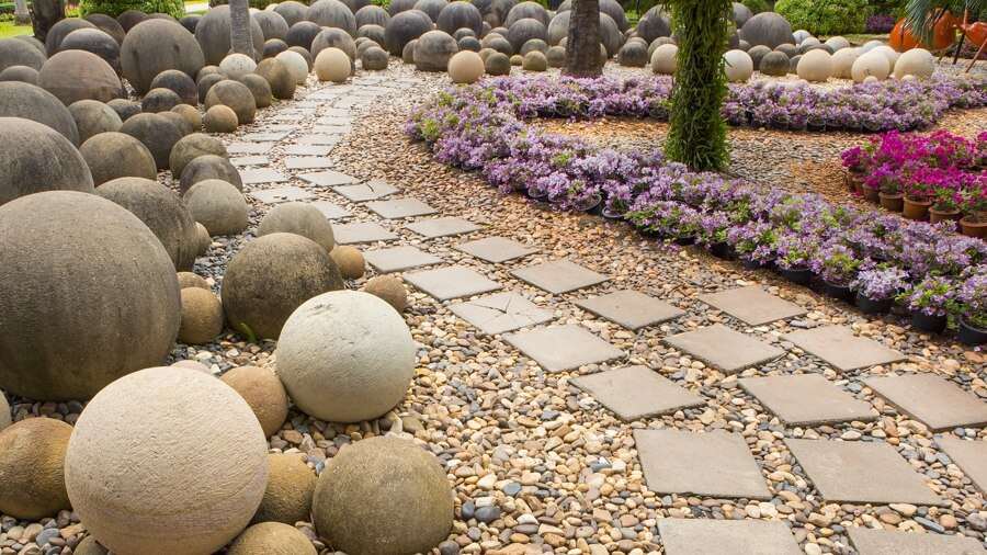 8 Ways to Choose the Right Stone for Your Garden in 2025
